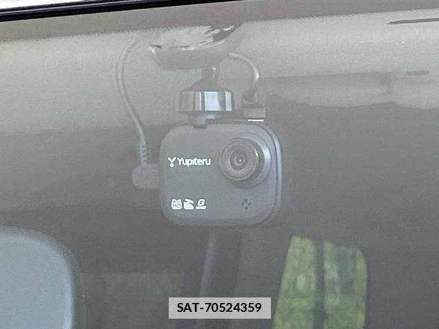 Nissan SERENA 2013-10 7936757-6