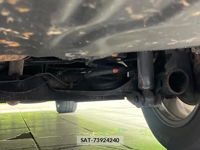 Nissan SERENA 2016-10 7936781-19