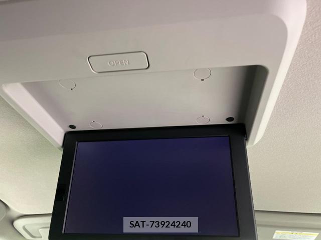 Nissan SERENA 2016-10 7936781-2