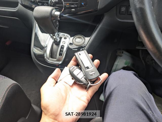 Nissan SERENA 2013-05 7936997-15