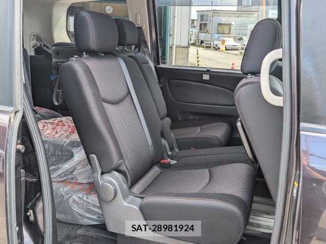 Nissan SERENA 2013-05 7936997-6