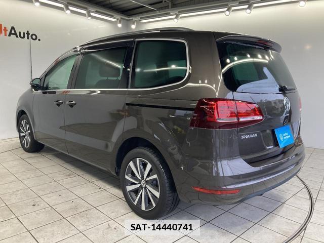 VolksWagen SHARAN 2021-05 7936118-16