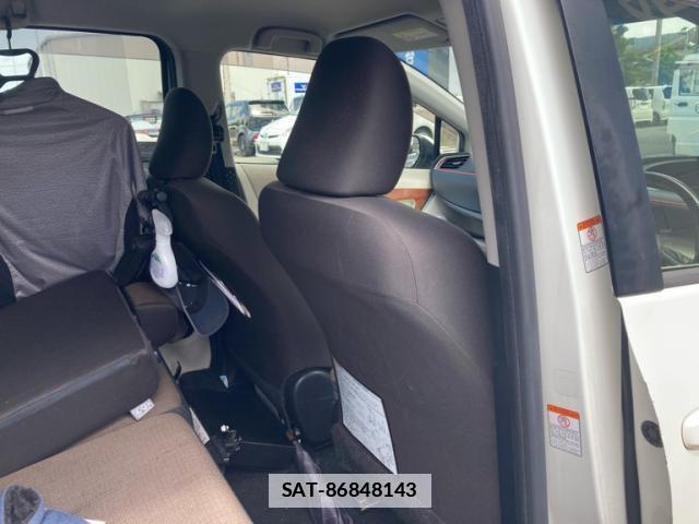 Toyota SIENTA 2015-09 7934600-17