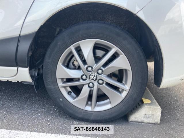 Toyota SIENTA 2015-09 7934600-6