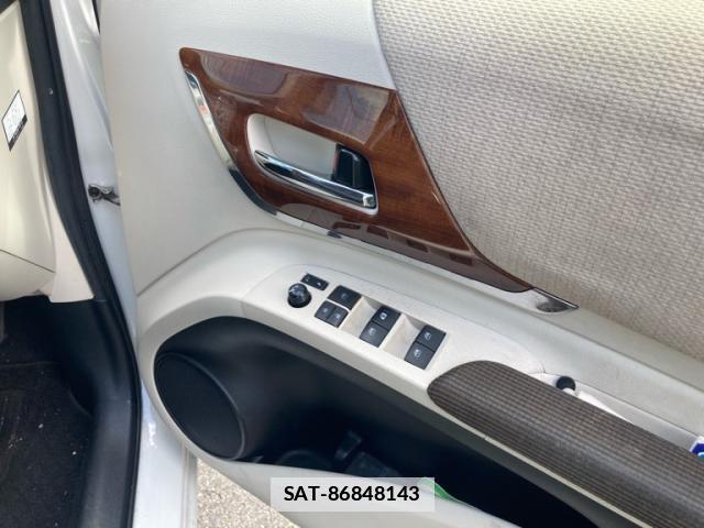 Toyota SIENTA 2015-09 7934600-9