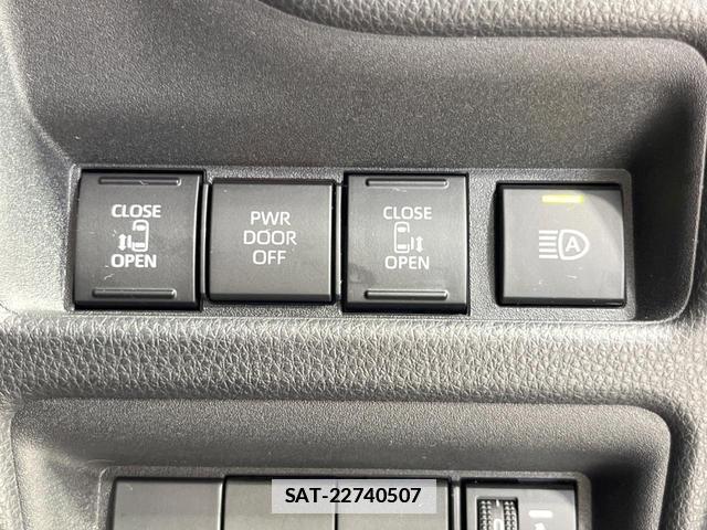 Toyota SIENTA 2023-02 7935240-6