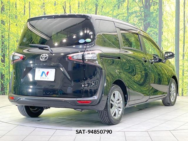 Toyota SIENTA 2017-01 7935381-16