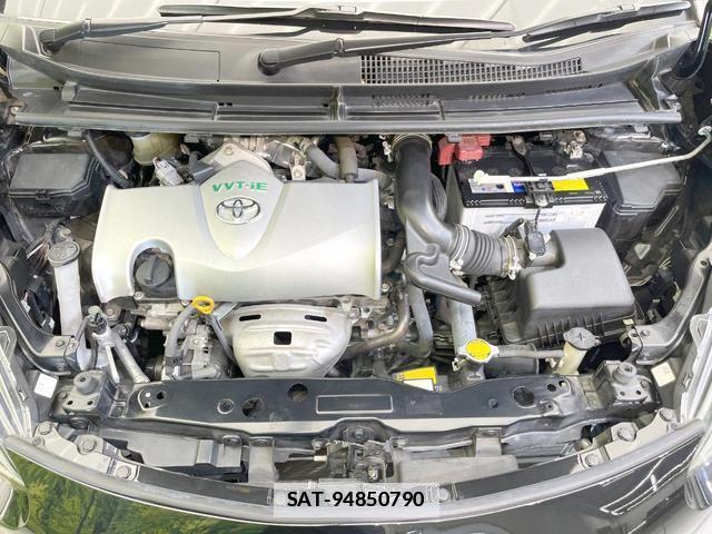 Toyota SIENTA 2017-01 7935381-17