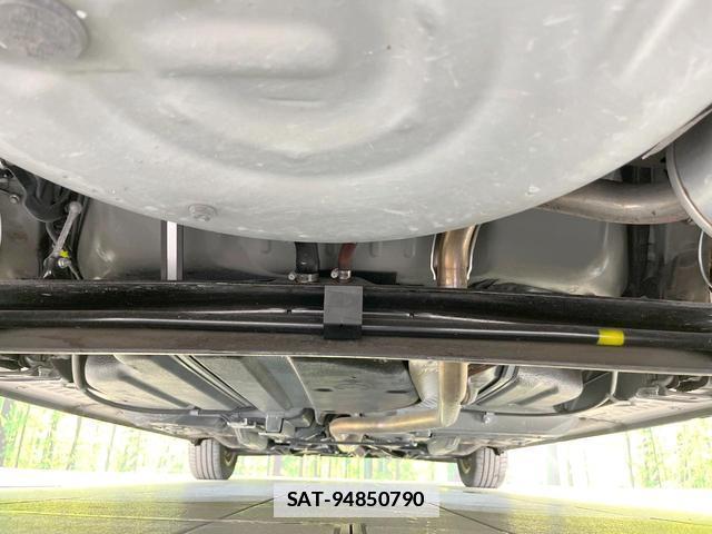 Toyota SIENTA 2017-01 7935381-18