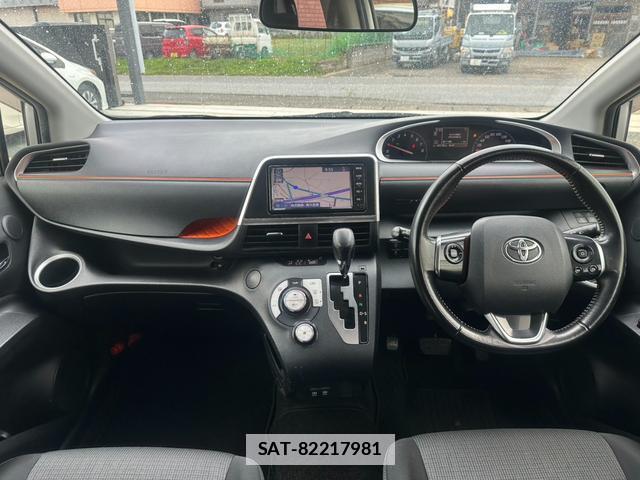 Toyota SIENTA 2021-06 7935794-1
