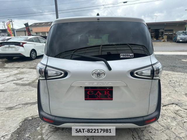 Toyota SIENTA 2021-06 7935794-17