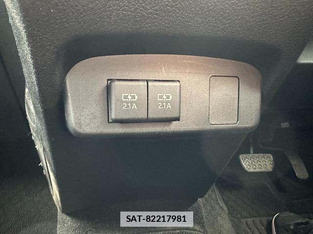 Toyota SIENTA 2021-06 7935794-4
