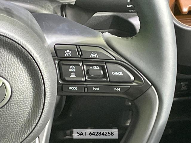 Toyota SIENTA 2024-10 7935944-5