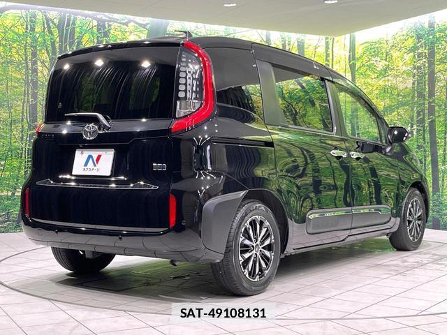 Toyota SIENTA 2024-03 7936187-16