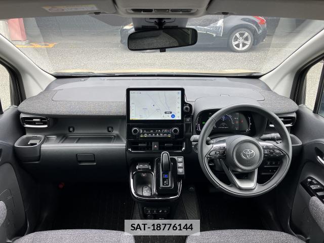 Toyota SIENTA 2025-05 7936823-2