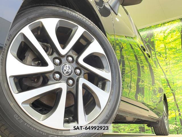 Toyota SIENTA 2017-08 7937048-13