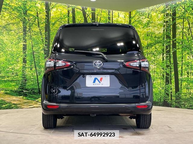 Toyota SIENTA 2017-08 7937048-15