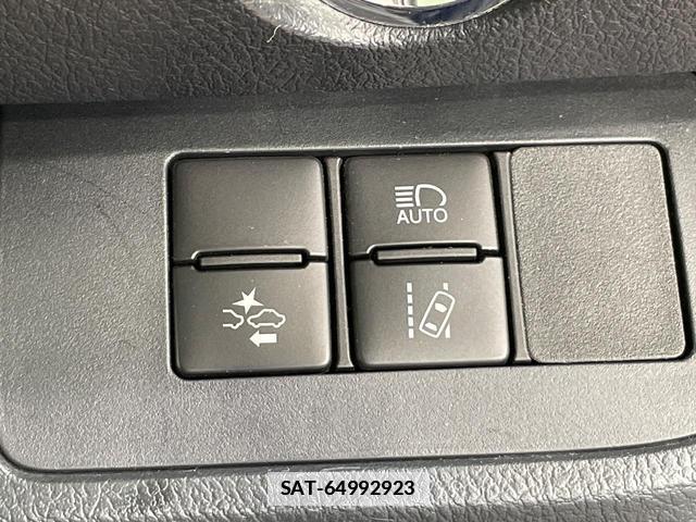 Toyota SIENTA 2017-08 7937048-4