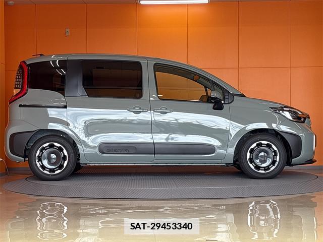 Toyota SIENTA 2026-05 7937098-17