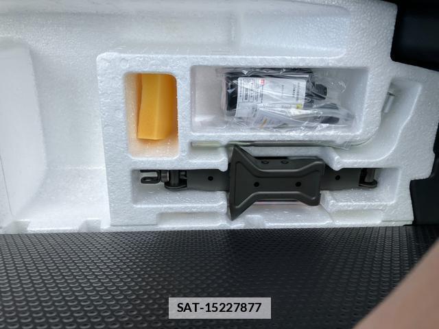 Suzuki SOLIO BANDIT 2015-03 7934110-14