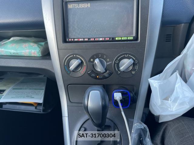Suzuki SPLASH 2011-07 7934642-15