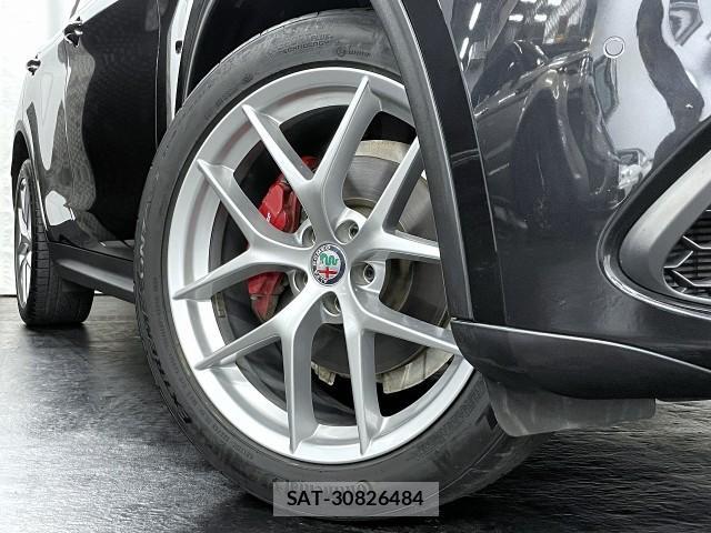 ALFA ROMEO STELVIO 2018-07 7937513-19