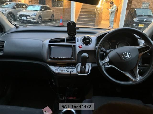 Honda STREAM 2008-03 7934700-11