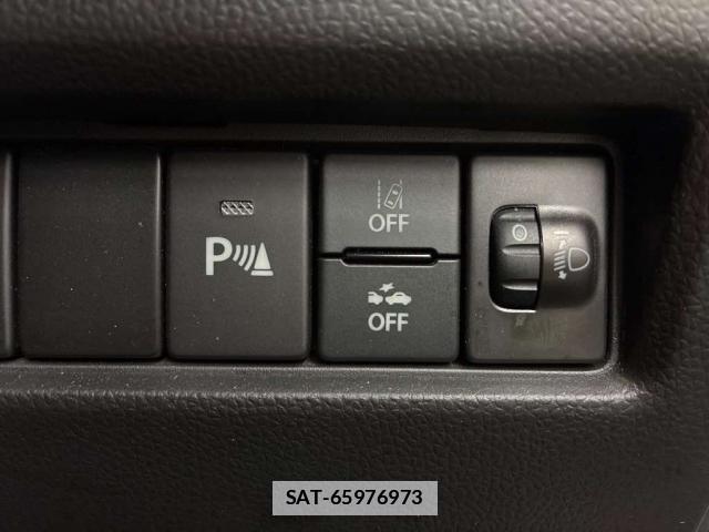 Suzuki SWIFT 2021-06 7933864-8