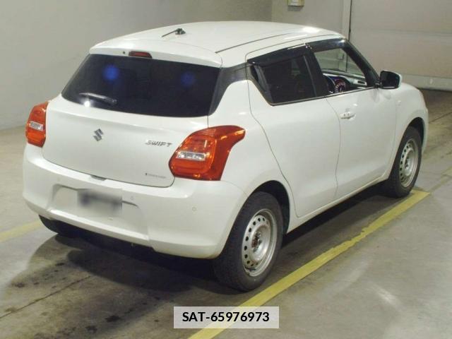 Suzuki SWIFT 2021-06 7933864-9