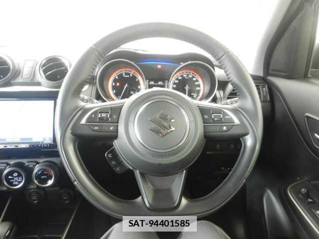 Suzuki SWIFT 2019-08 7936036-7