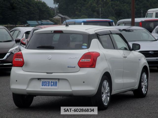 Suzuki SWIFT 2019-01 7937292-13