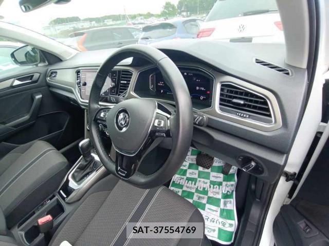 VolksWagen T-ROC 2020-10 7936032-3