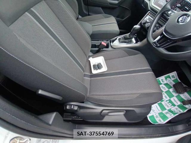 VolksWagen T-ROC 2020-10 7936032-4