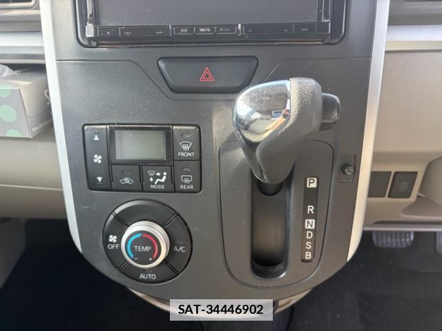 Daihatsu TANTO 2014-01 7934006-16
