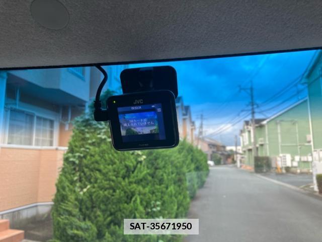 Daihatsu TANTO 2014-12 7936107-19