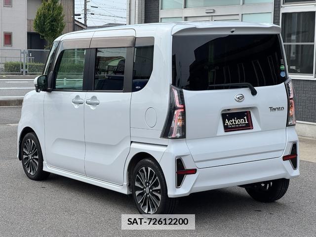 Daihatsu TANTO 2020-01 7936527-3