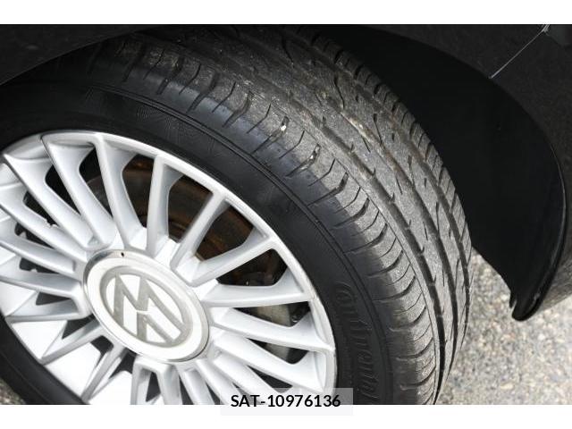 VolksWagen UP! 2013-03 7936998-17