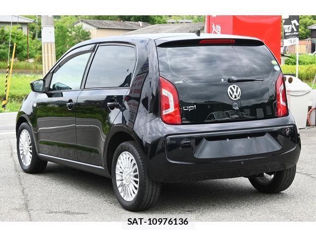 VolksWagen UP! 2013-03 7936998-4