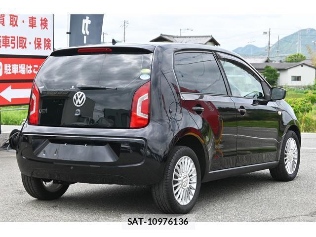 VolksWagen UP! 2013-03 7936998-6