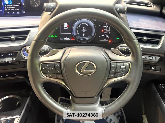 Lexus UX 2022-07 7934743-10