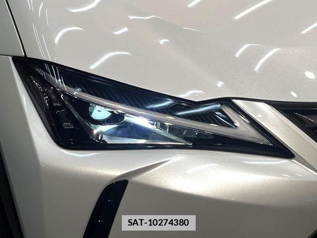Lexus UX 2022-07 7934743-11