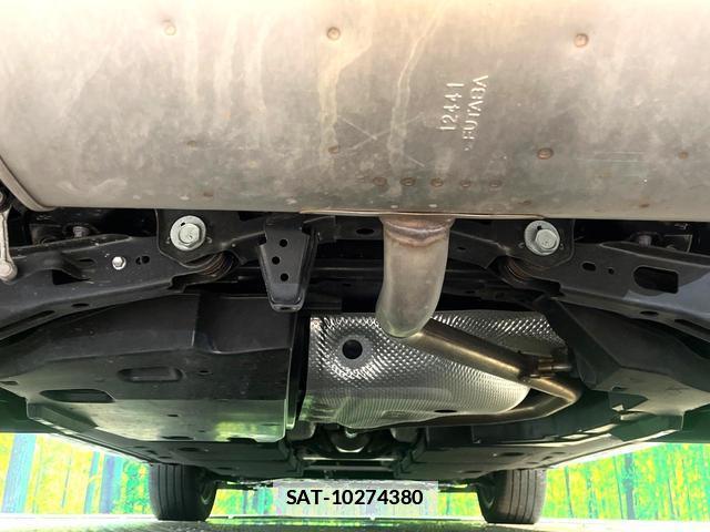 Lexus UX 2022-07 7934743-18