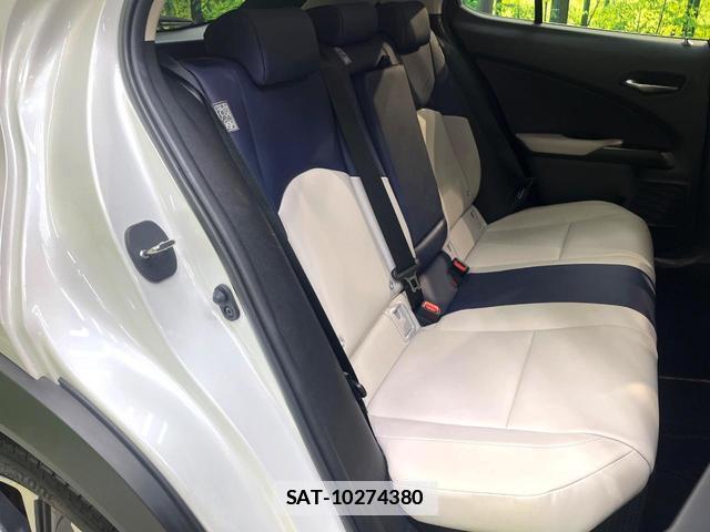 Lexus UX 2022-07 7934743-8