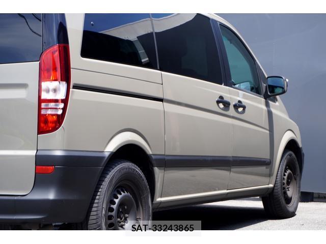 Mercedes Benz V-CLASS 2011-05 7937271-9