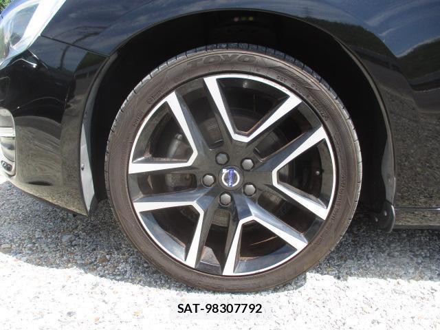 Volvo V60 2017-07 7934749-10