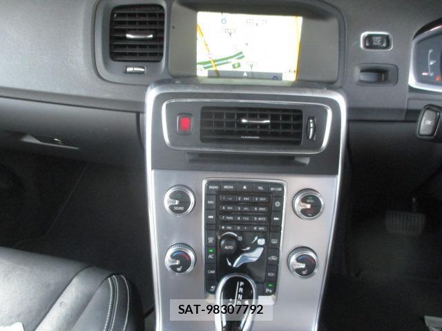 Volvo V60 2017-07 7934749-16