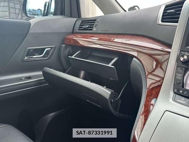 Toyota VELLFIRE 2011-03 7934139-17