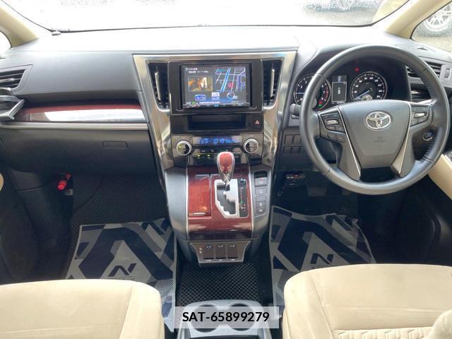 Toyota VELLFIRE 2017-06 7935259-1