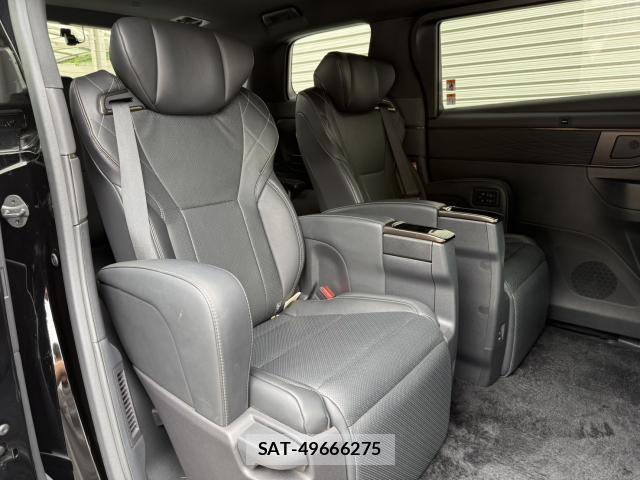 Toyota VELLFIRE 2024-07 7935922-14