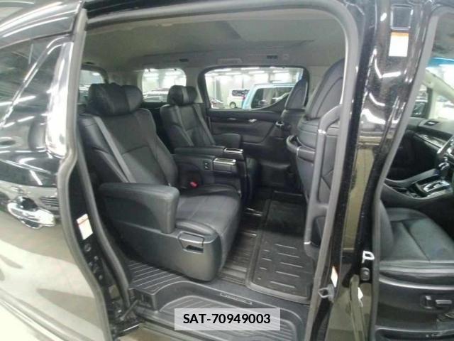 Toyota VELLFIRE 2018-07 7936156-7